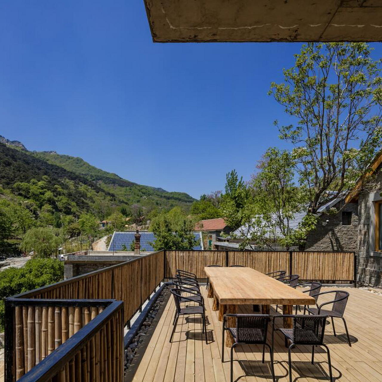 【民宿篇·沂蒙山舍】沂蒙山舍坐落于临沂市蒙山旅游区内的李家石屋村