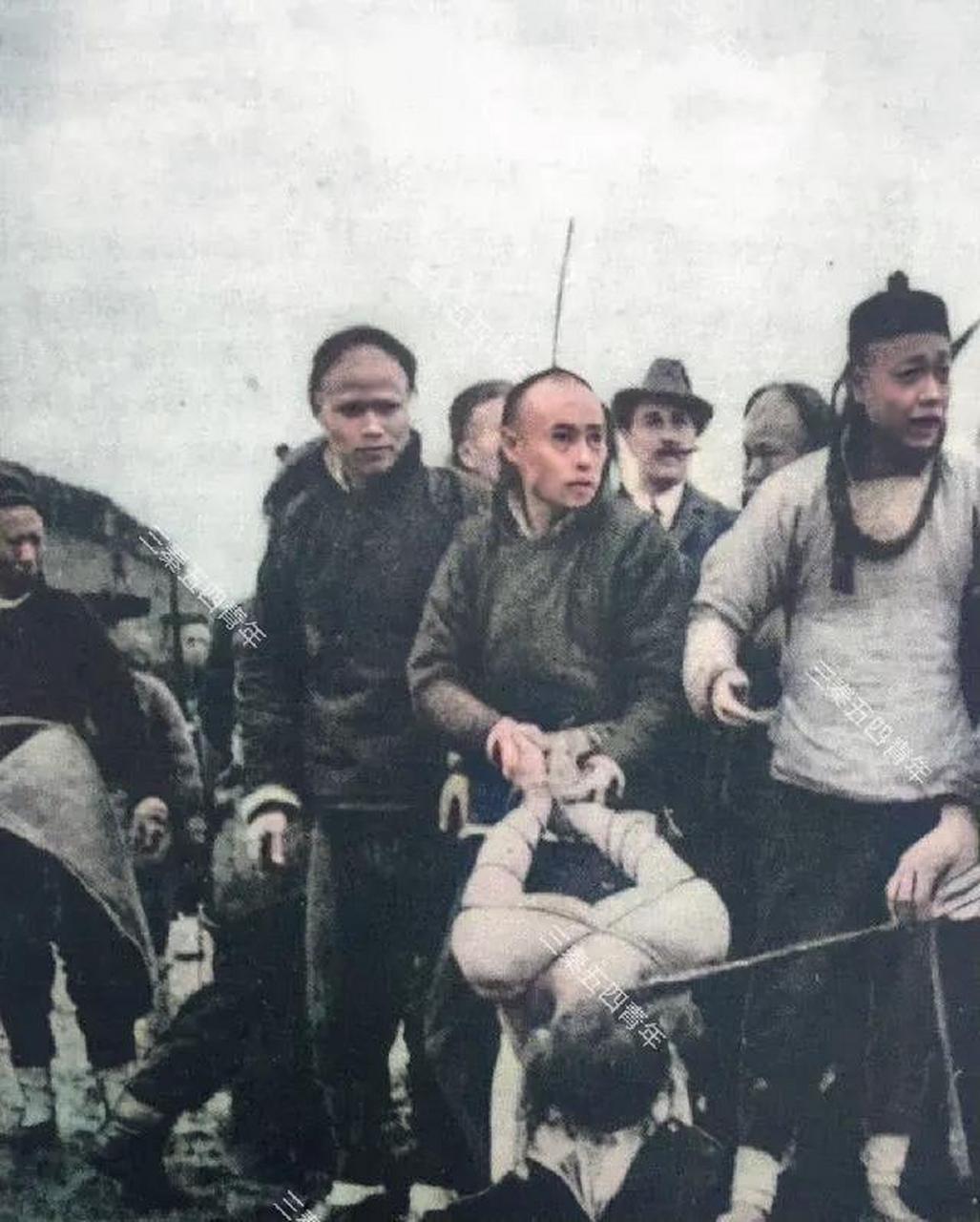 在1905年的北京菜市口,发生了一件恐怖的事件.