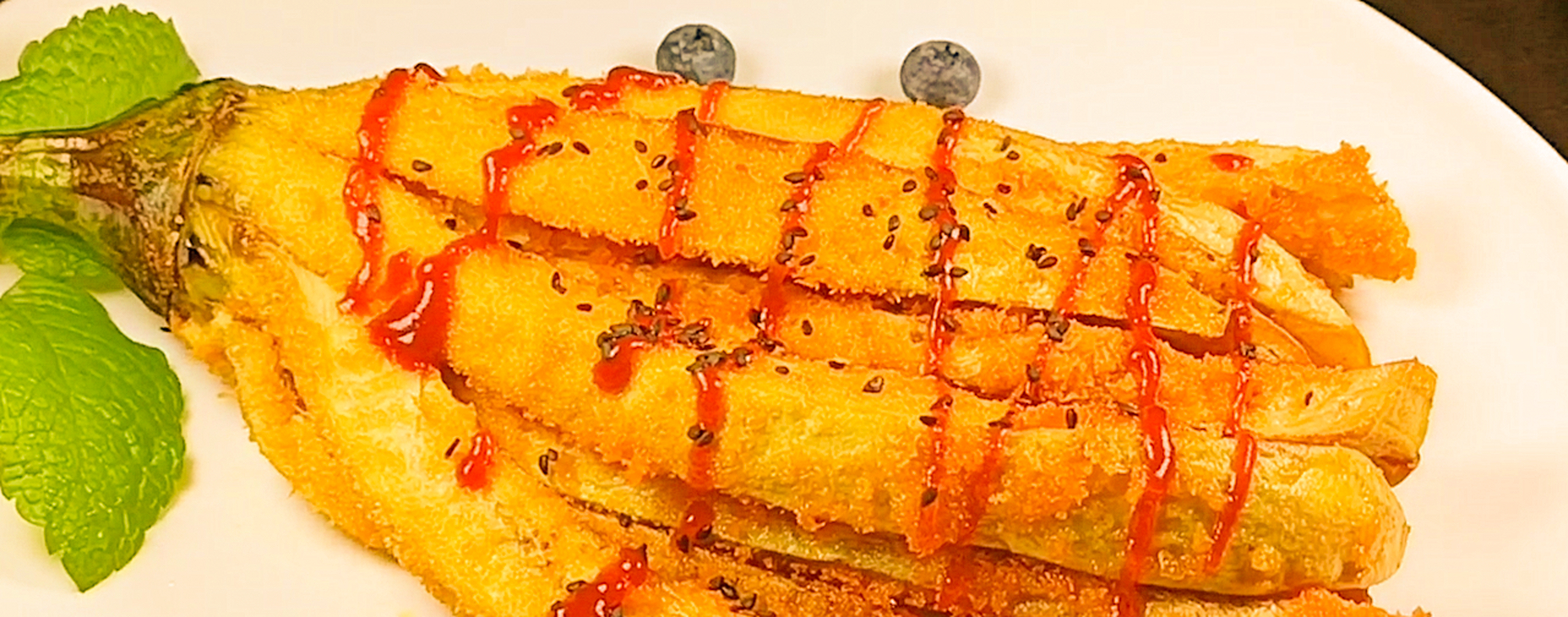 除了茄子以外,其他就需要用到鸡蛋,淀粉,面包糠,这些食材价格都非常