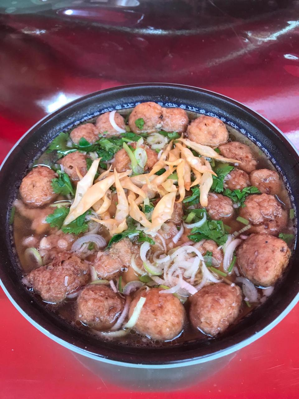 山西长治特色小吃——东明汆汤!