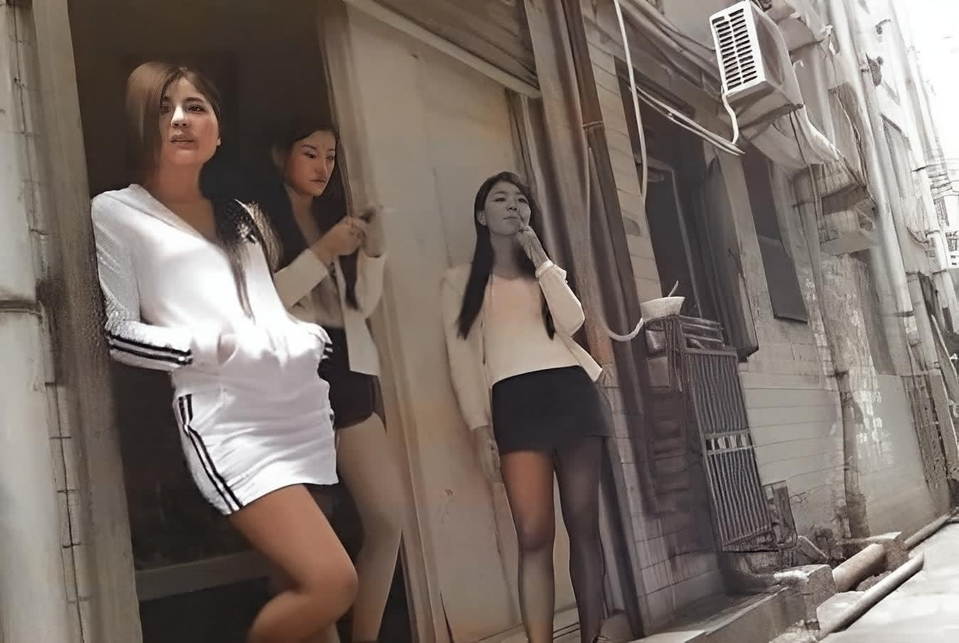 当时这种叫洗头房的发廊突然出现在每个街角!