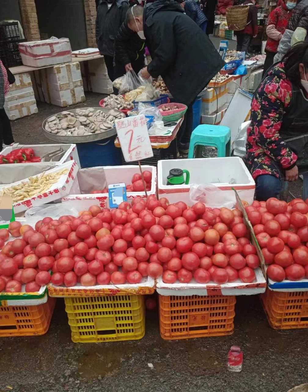 【南岸人最爱逛的南坪步行街旁的"正扬大市场",变成了"露天大市场"!