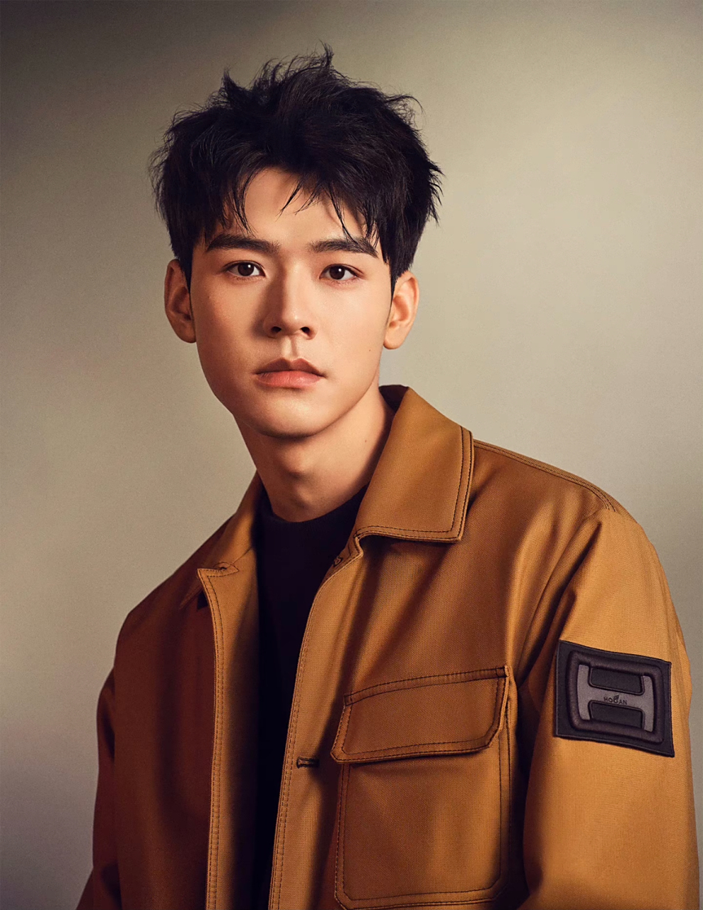 aw23俊朗之姿 hogan全球代言人龚俊   龚俊simon 坦然直抒意气映现