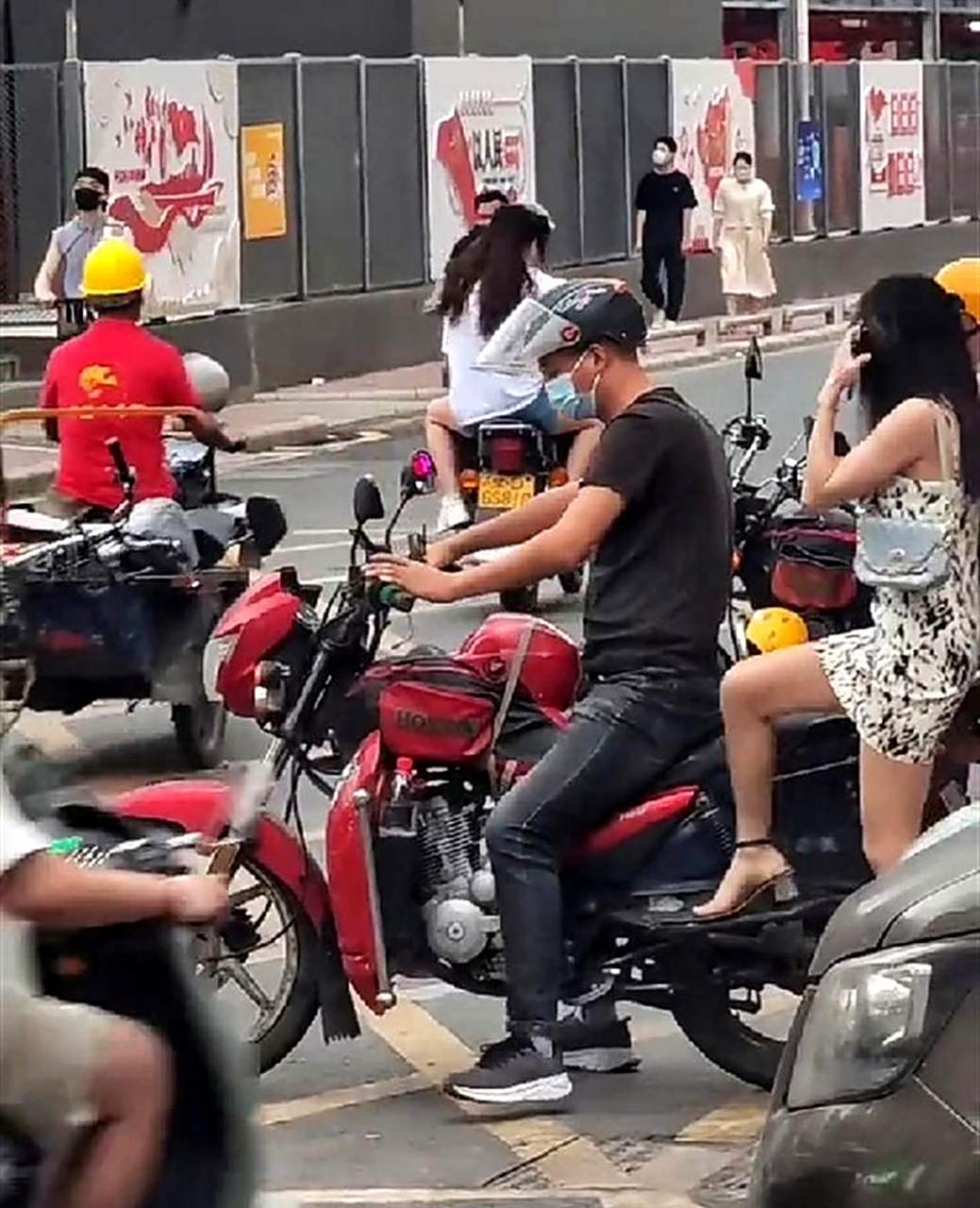 我想去跑摩的,钱不是问题