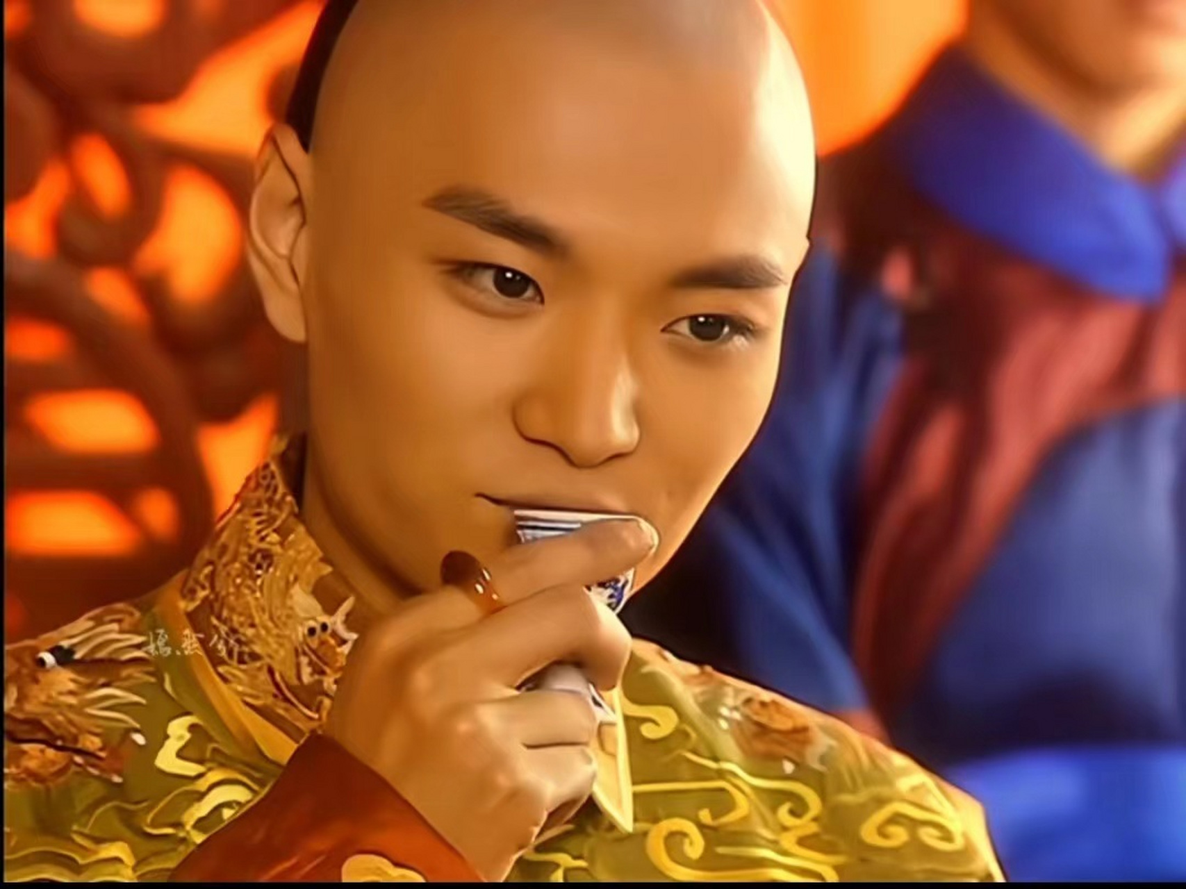 被称为古装仪态天花板的演员赵鸿飞,曾饰演过《皇太子秘史》里的四爷