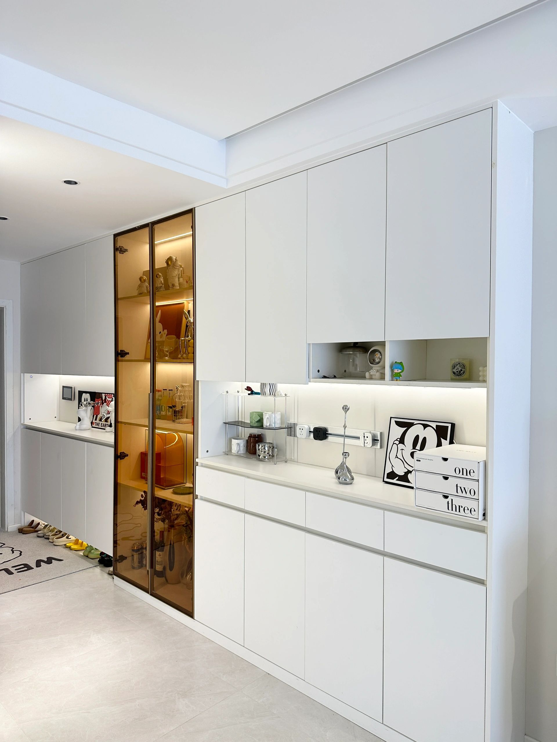 柜子效果图大全白色柜门配什么柜体好看米白色的柜子白色柜子搭什么