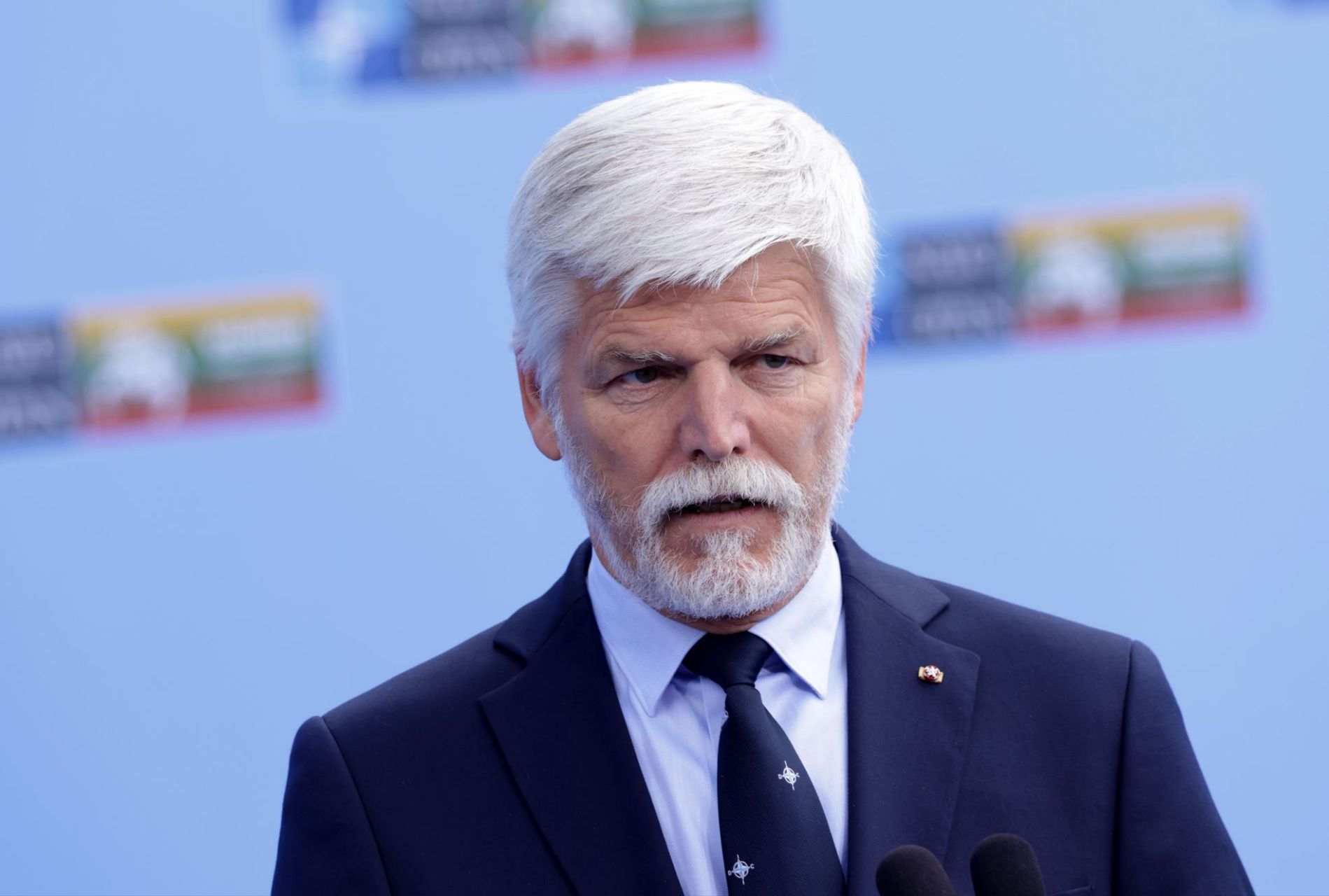 捷克总统:乌克兰反攻的时间窗口即将关闭 捷克总统,前将军彼得