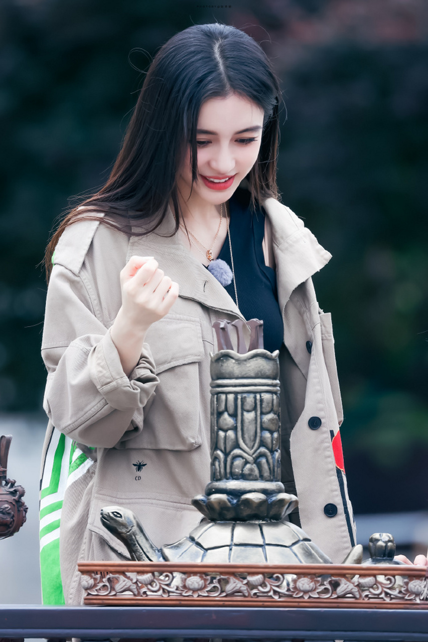 angelababy 黑长直,太美了