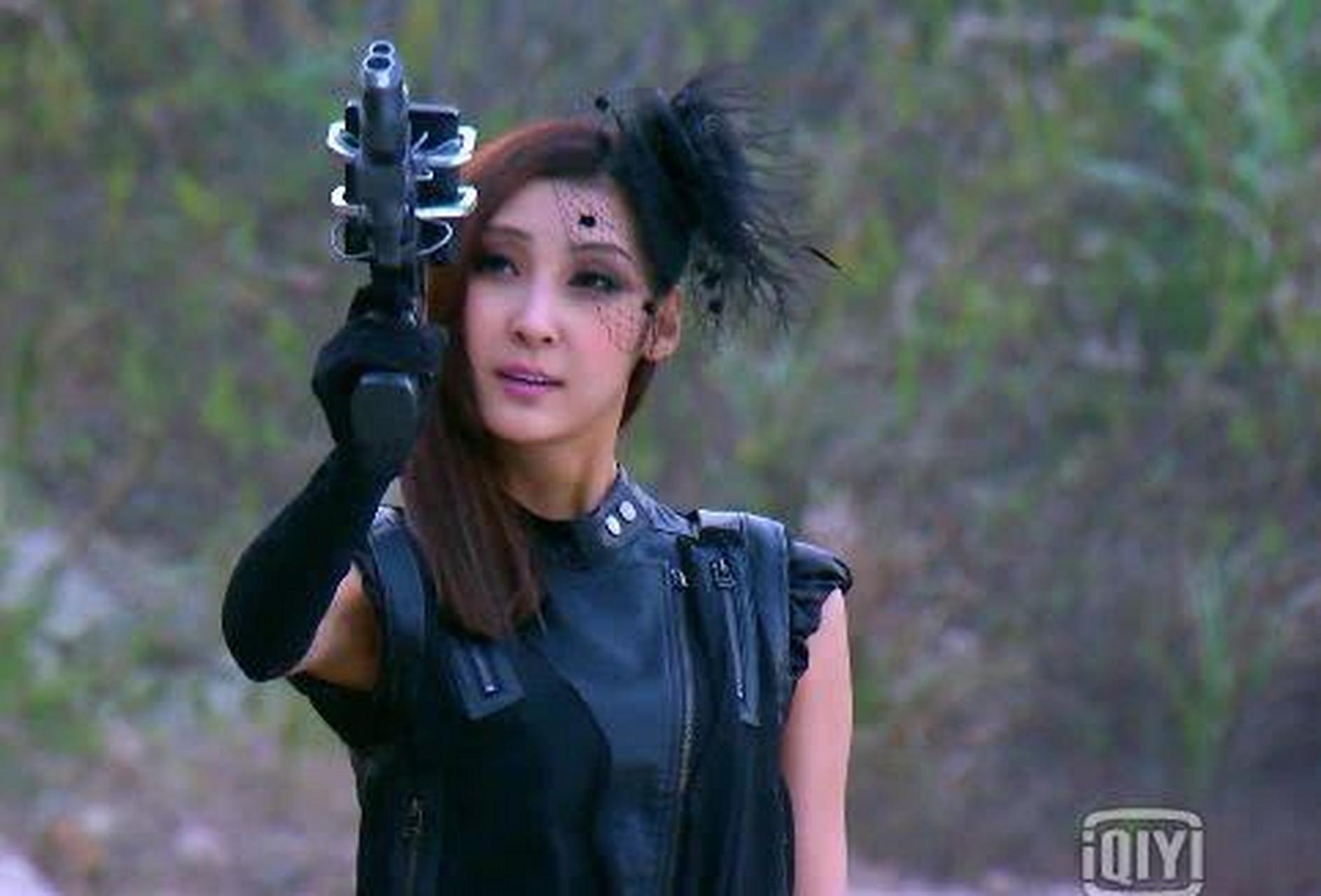 铠甲勇士中的5大美女怪兽,冰儿变成暗影护法,马灵灵变成欧克瑟