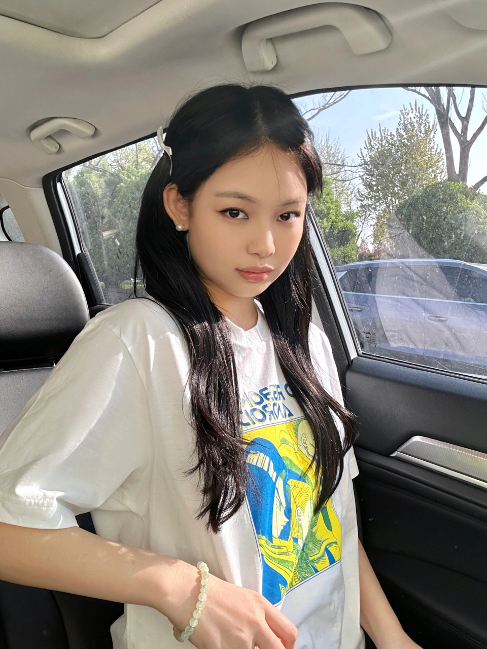 方圆脸一定要试试张元英垂耳兔发型!  超级修饰脸型 嫩到不行!