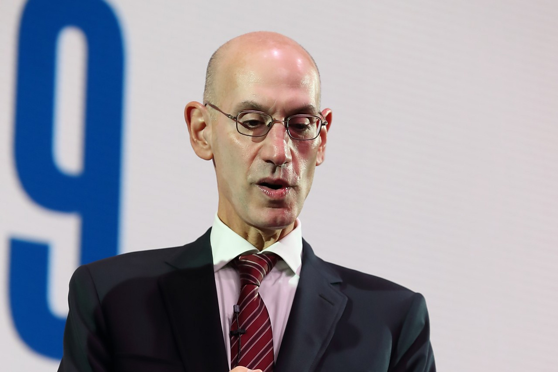 北京时间5月30日,nba在今天举行的董事会讨论了四套