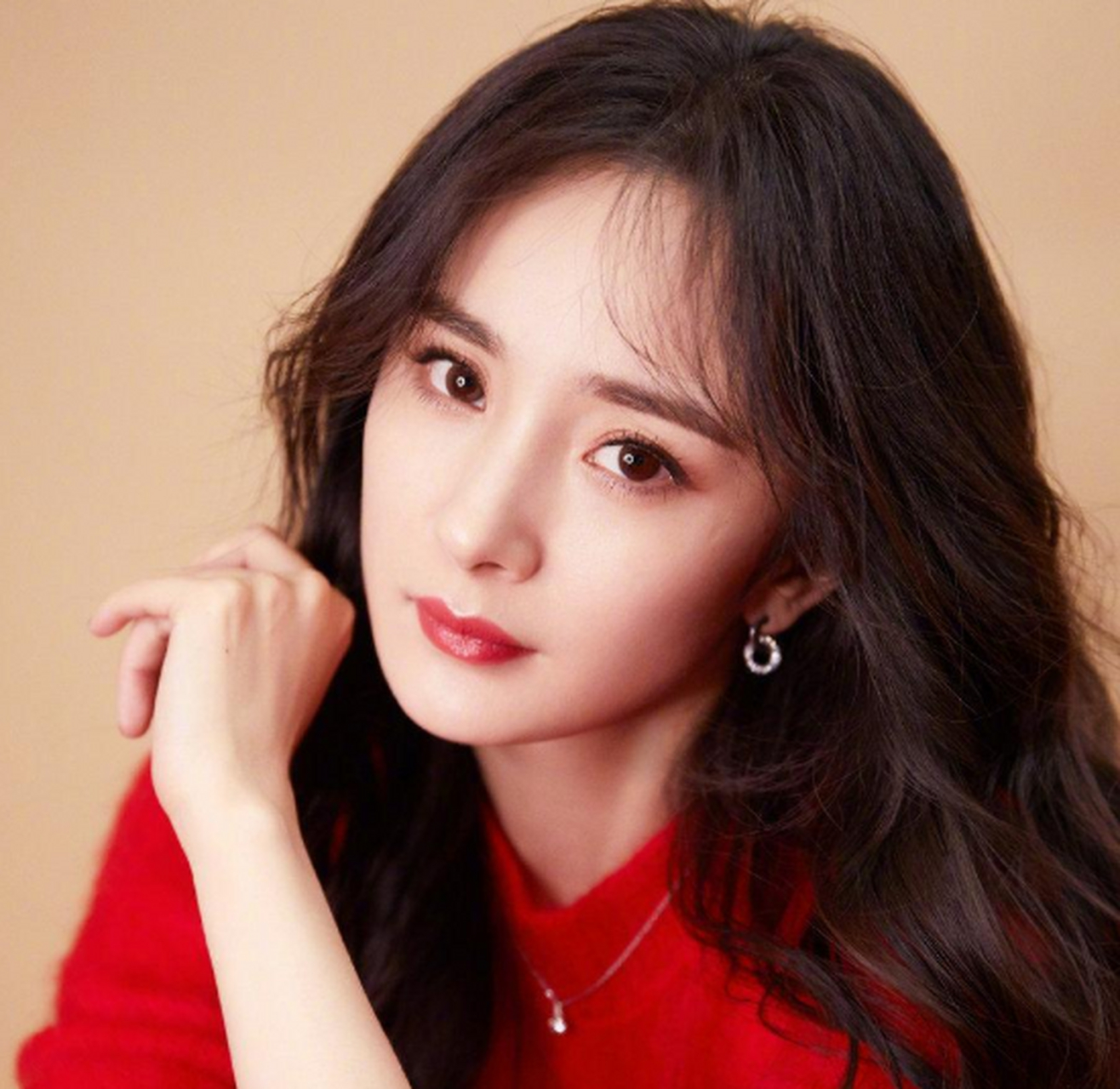 杨幂归港望女心切,女儿想让爸妈复合!