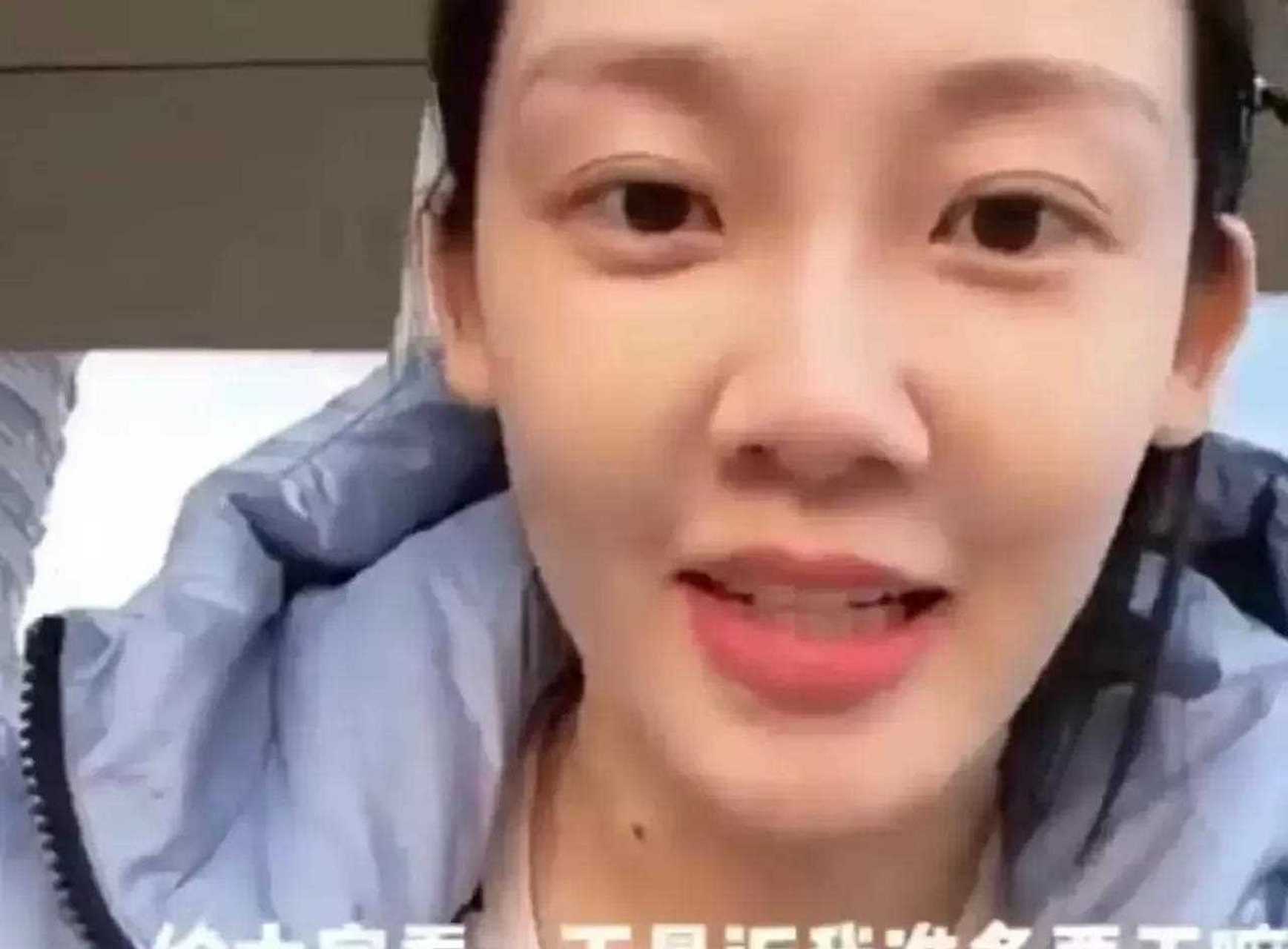 苗苗太漂亮了! 程晓玥素颜就是路人一个,很普通!