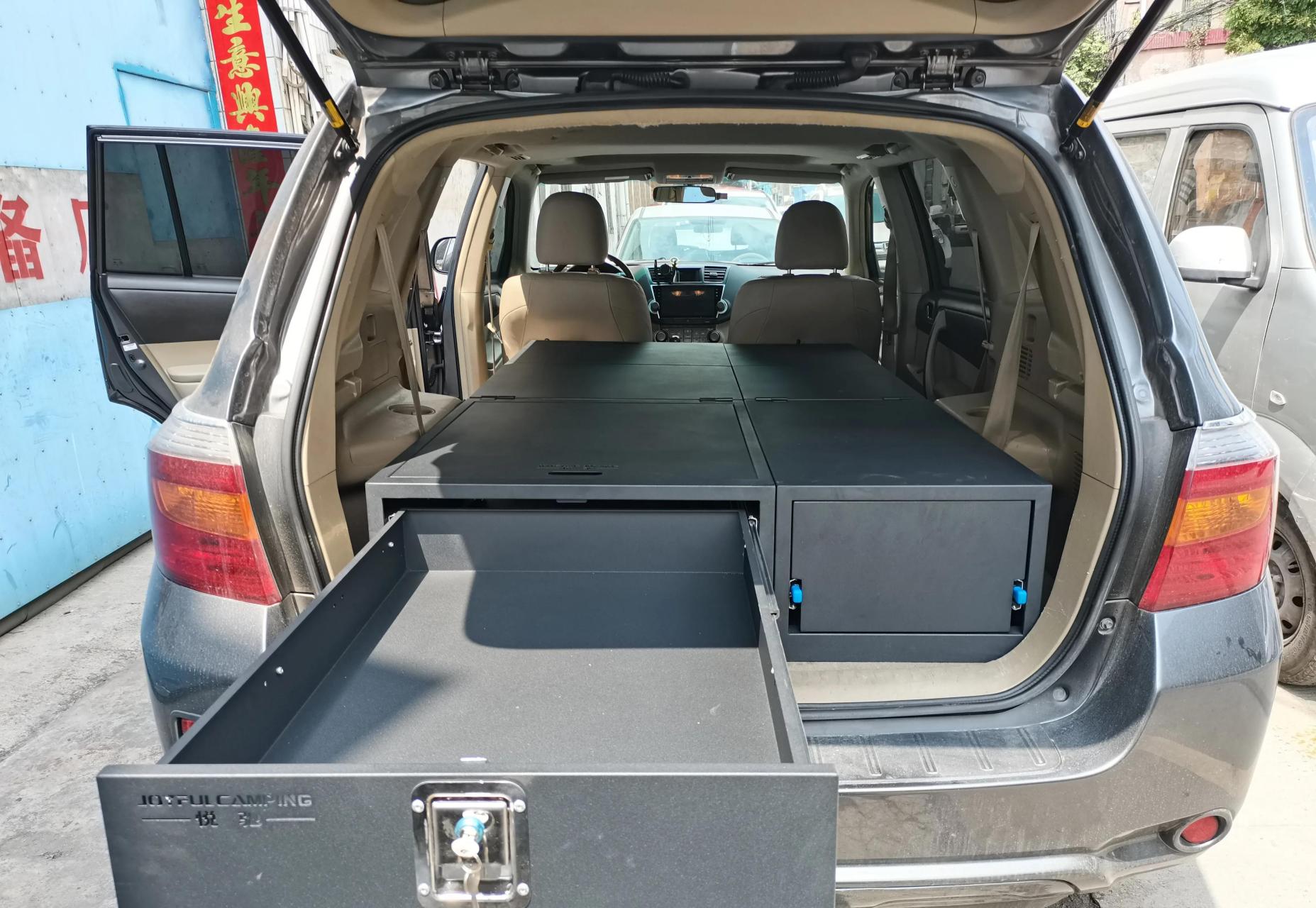 周末,汉兰达车主一早从广州驱车到厂里来安装,原来是邻居 [笑]