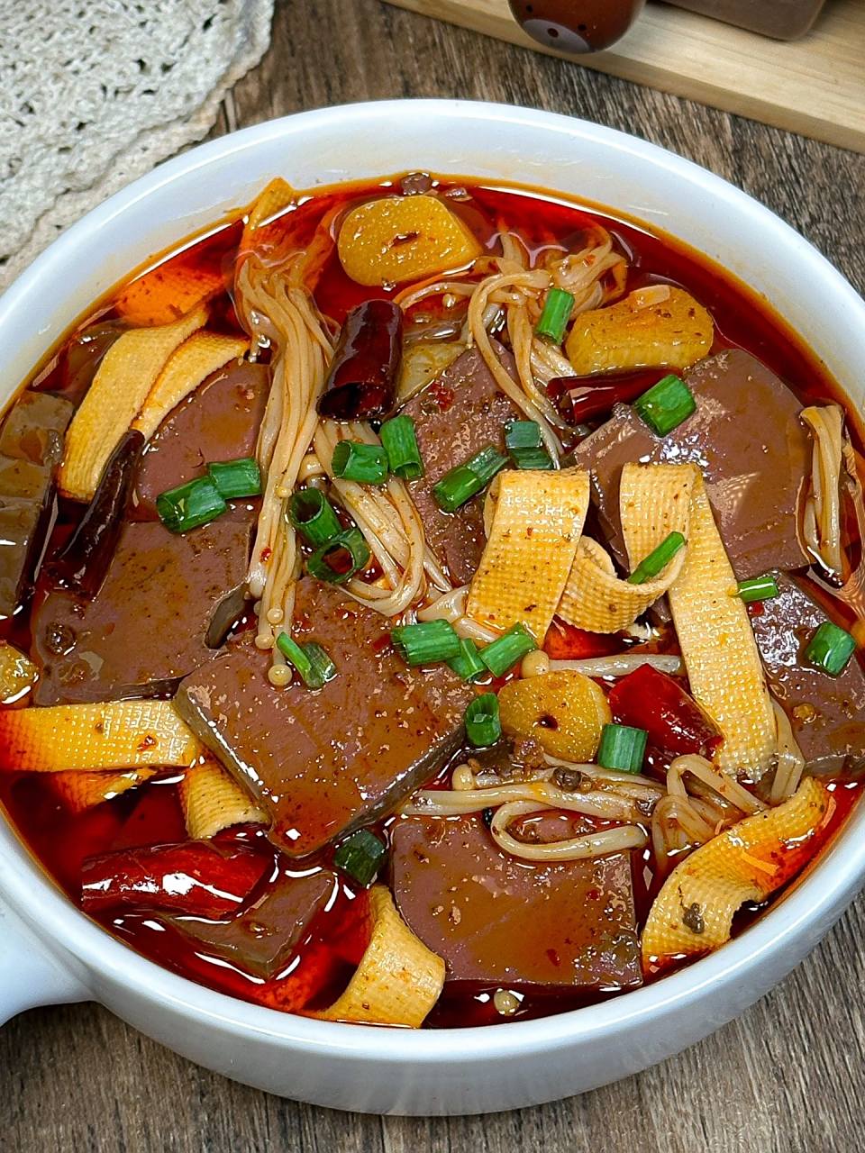 这个麻辣鸭血,也太好吃了!