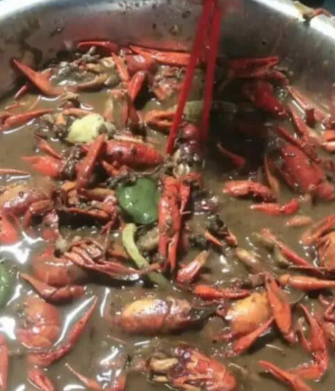 这虾是没有清洗吗?做出来怎么像泥巴一样