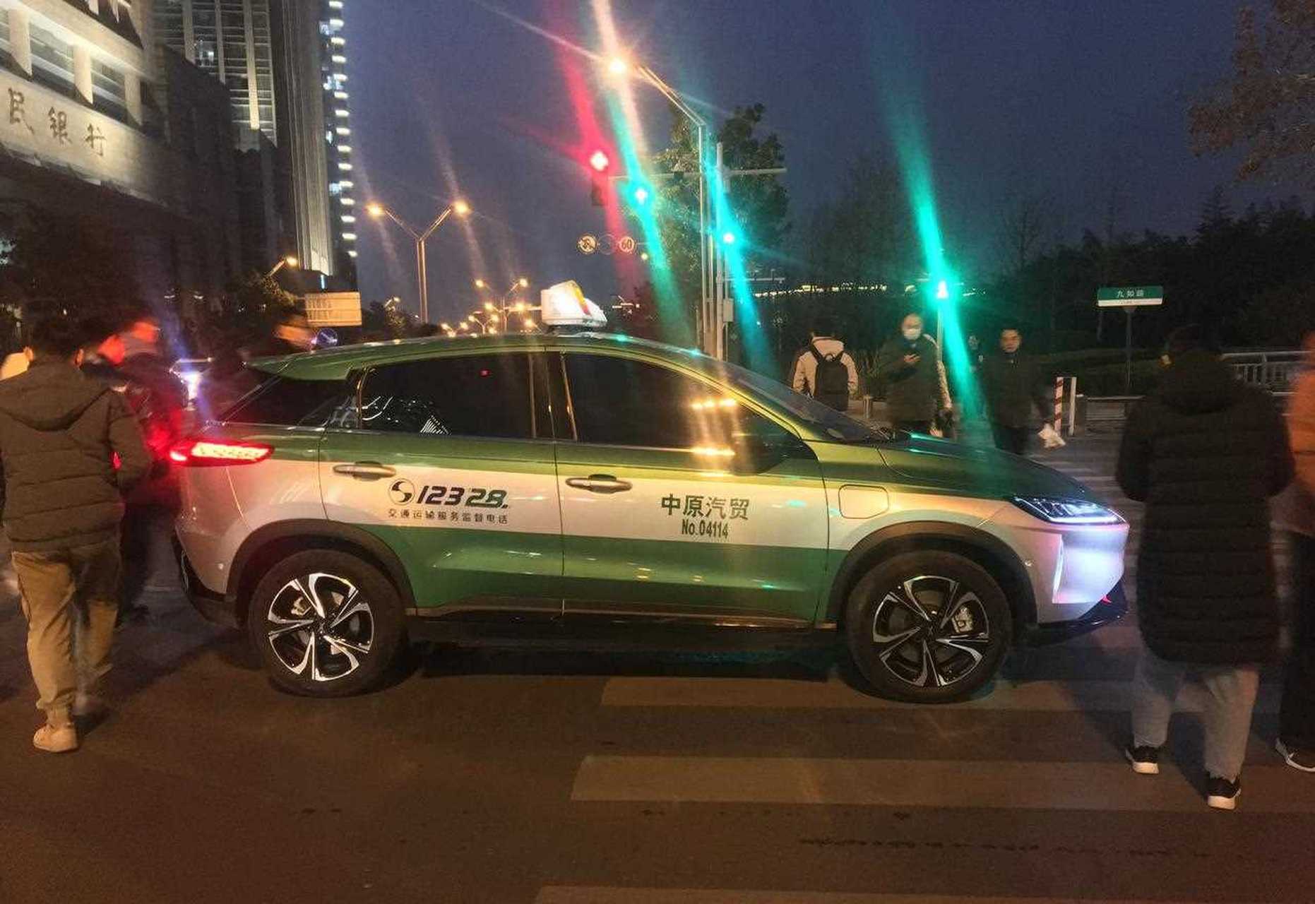 来来来,有多少人搭乘过郑州新能源出租车?