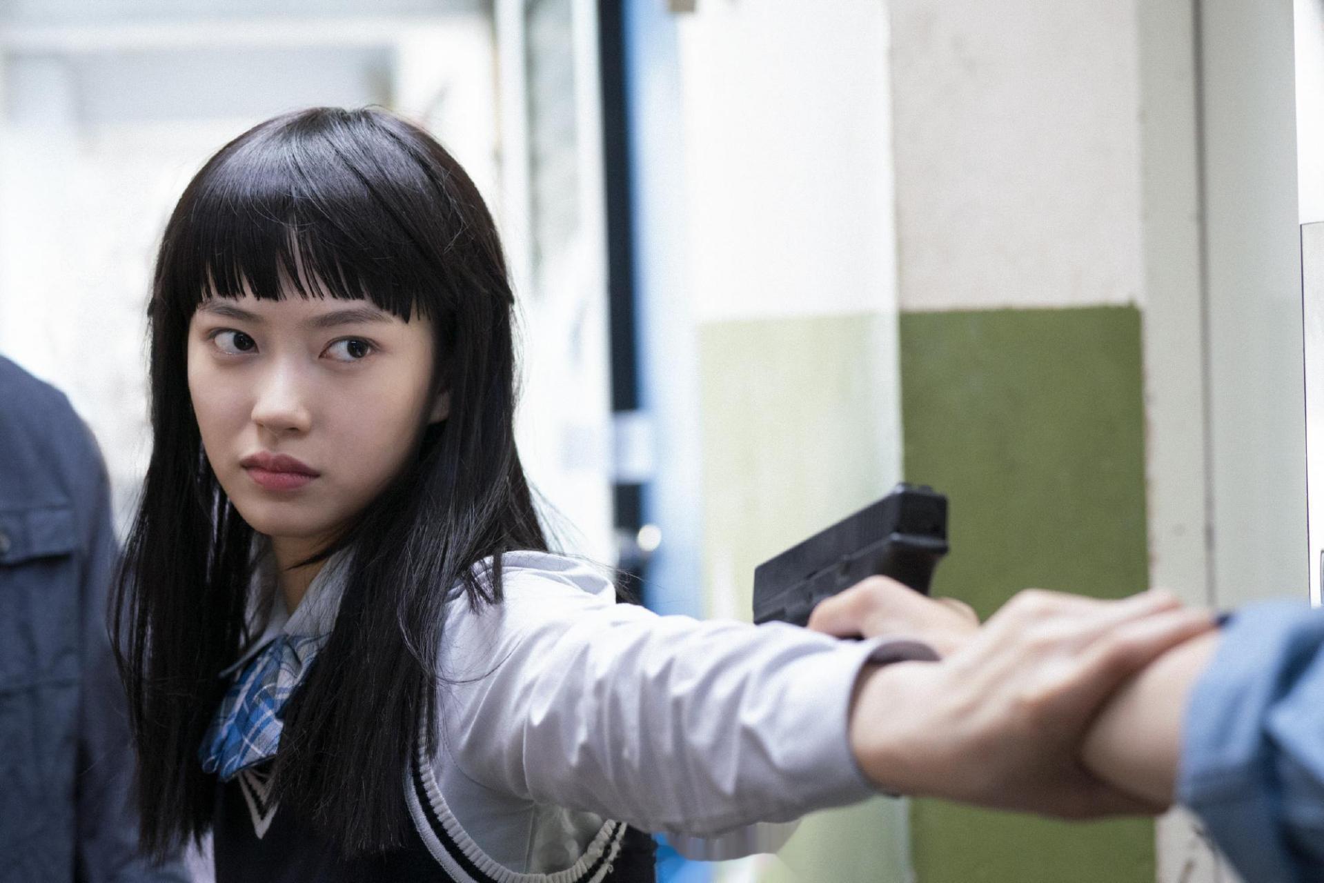 谁能想到,《他是谁》里的女主角聂小雨,就是《唐人街探案》的安琪.