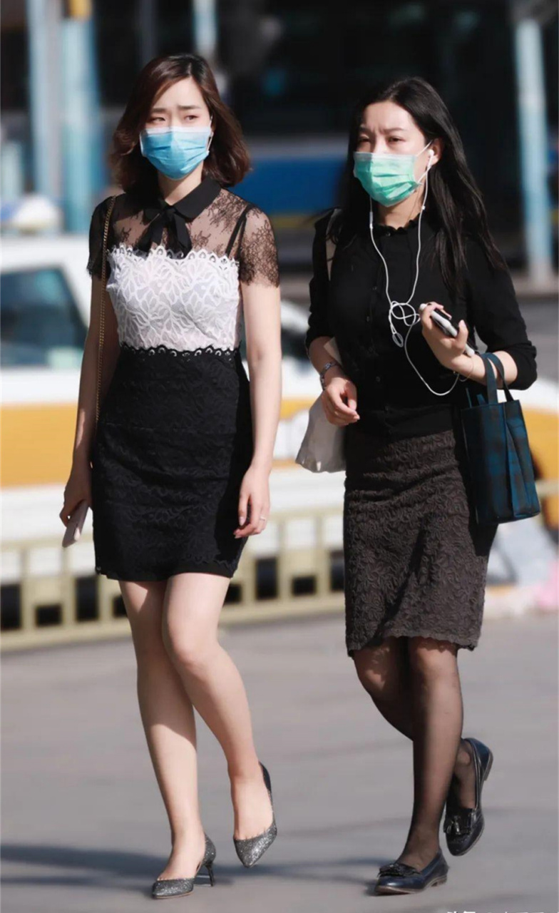 北京三里屯街拍美女系列,是你喜欢的搭配类型吗?