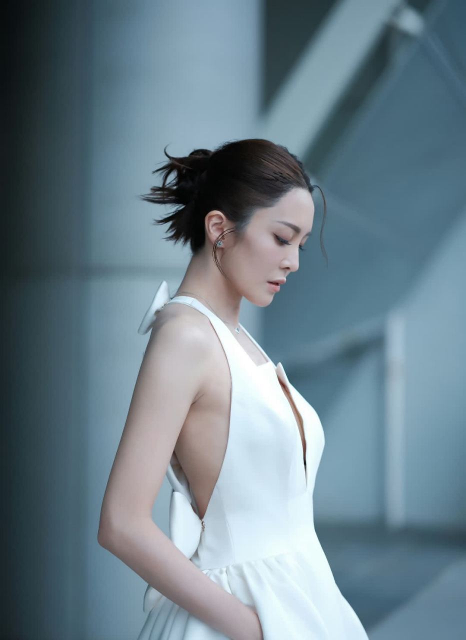 张曦文真的穿得很好