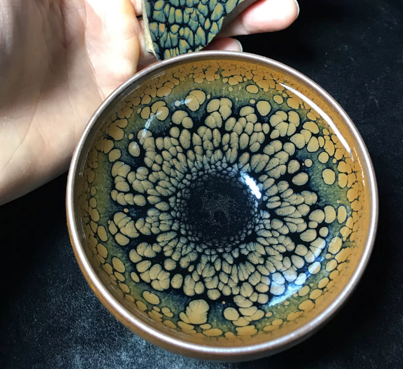 收藏#精品鹧鸪斑建盏 瓷片为宋代顶级鹧鸪斑 两者相似度百分之九十