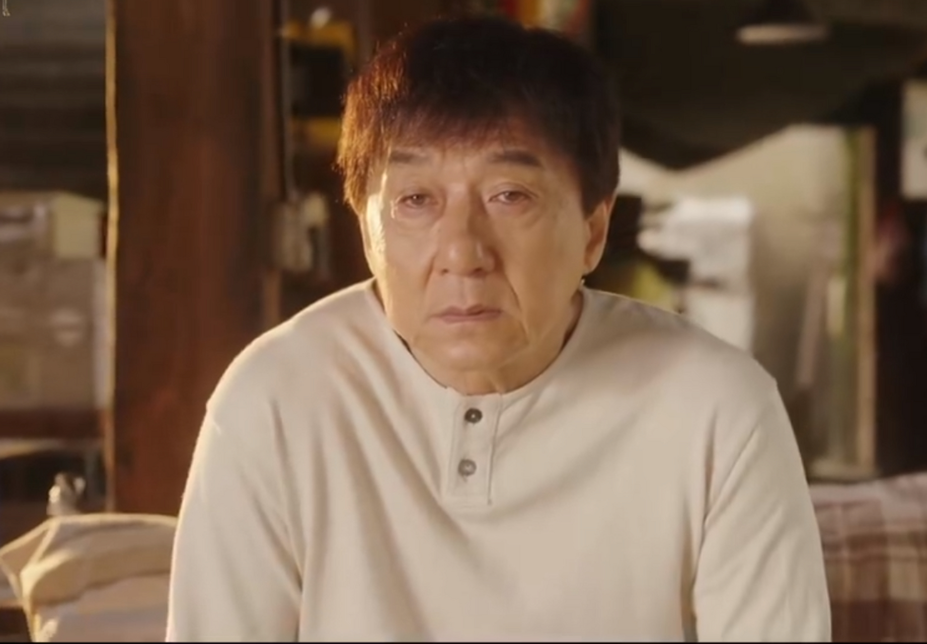 最近,成龙与郭麒麟录制《龙马精神》推广曲《真心英雄》,成龙一听