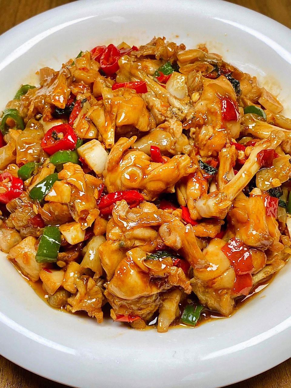 快来试试这个天花板的爆炒田鸡!