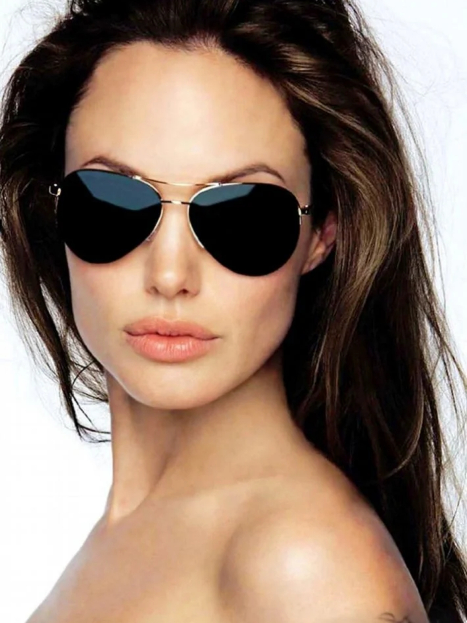 安吉丽娜朱莉最美写真之一  这组真的在我心中算朱莉前几的写真了 每