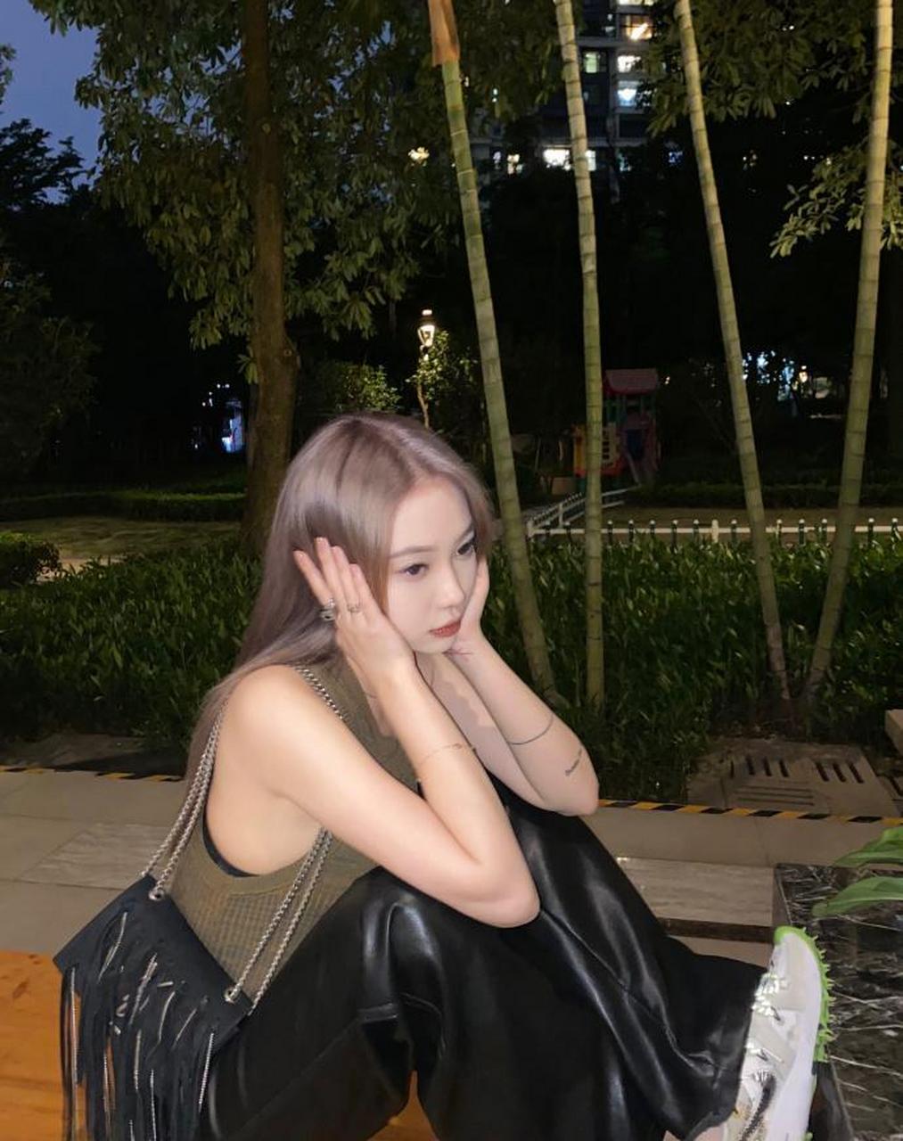 祁山明栗子美女小姐姐迷人美照欣赏