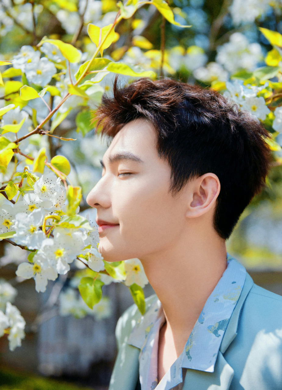 杨洋王楚然恋情曝光# #杨洋# 杨洋谈恋爱啦?