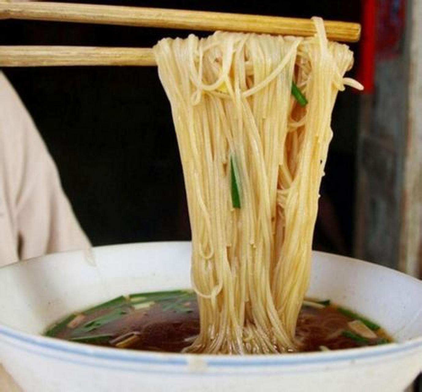 浒湾油面为江西省金溪县传统名牌产品,又称龙须贡面,挂面,须面,龙凤见