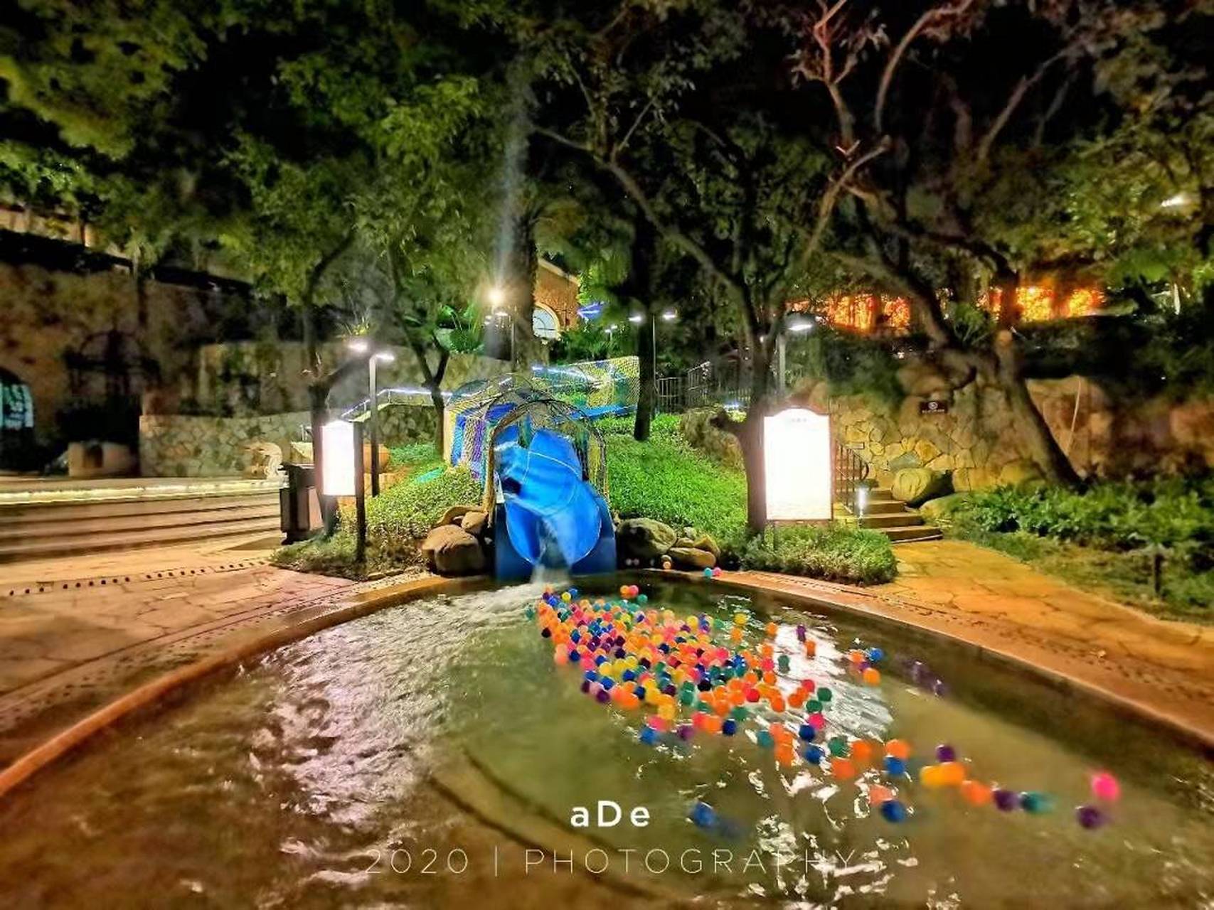 去美林湖温泉大酒店 广州美林湖温泉大酒店位于花都区与清远交界处