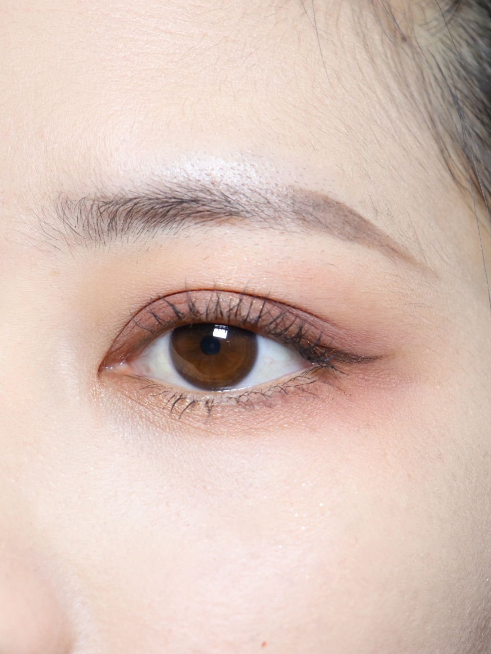 今天画个气质眼妆 这盘真的画不腻 上深色眼影一定要记得少量多次晕染