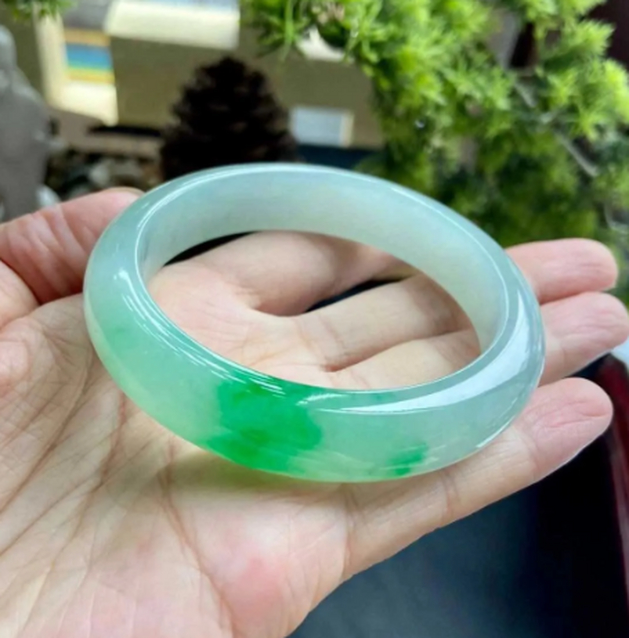 点击头像看直播##翡翠原石#冰糯种正阳绿镯子 大众情人款,谁戴谁好看