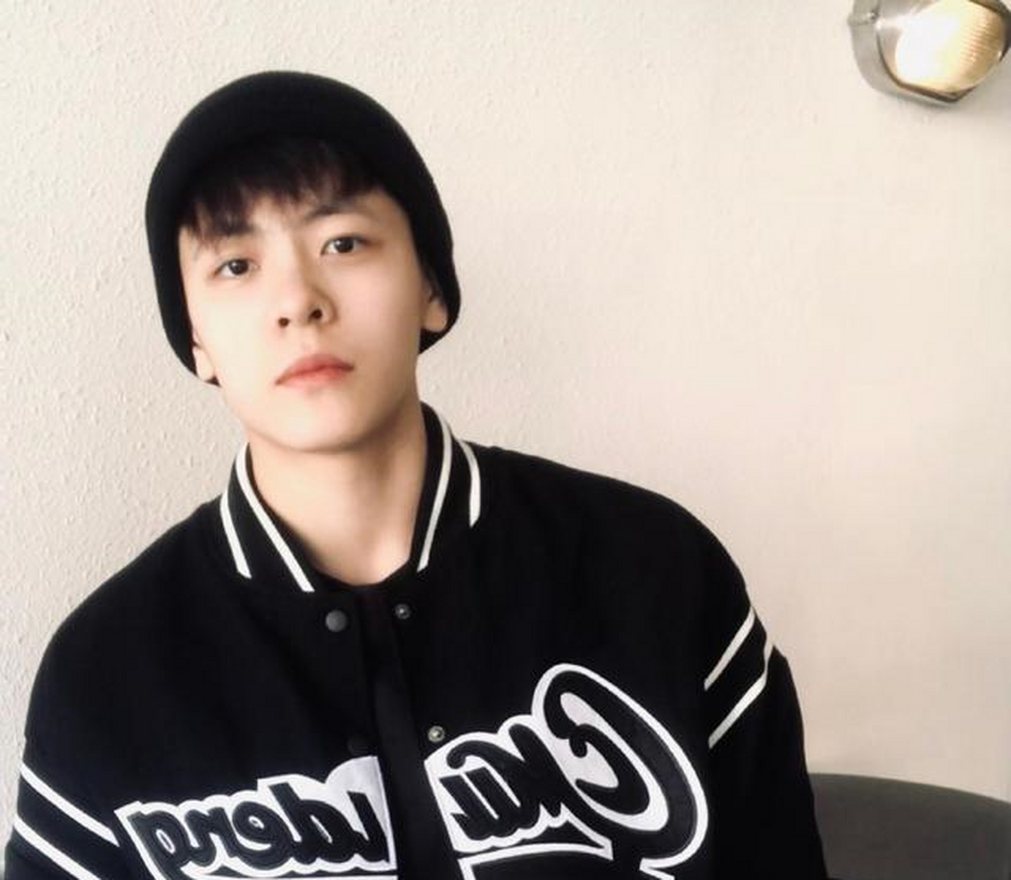 杨舒予的五官比较大,短发的时候很有男孩子的感觉,而长发的时候又给人