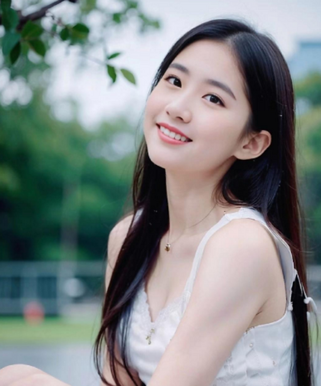 小仙女清纯甜美好看耐看,春色满园关不住