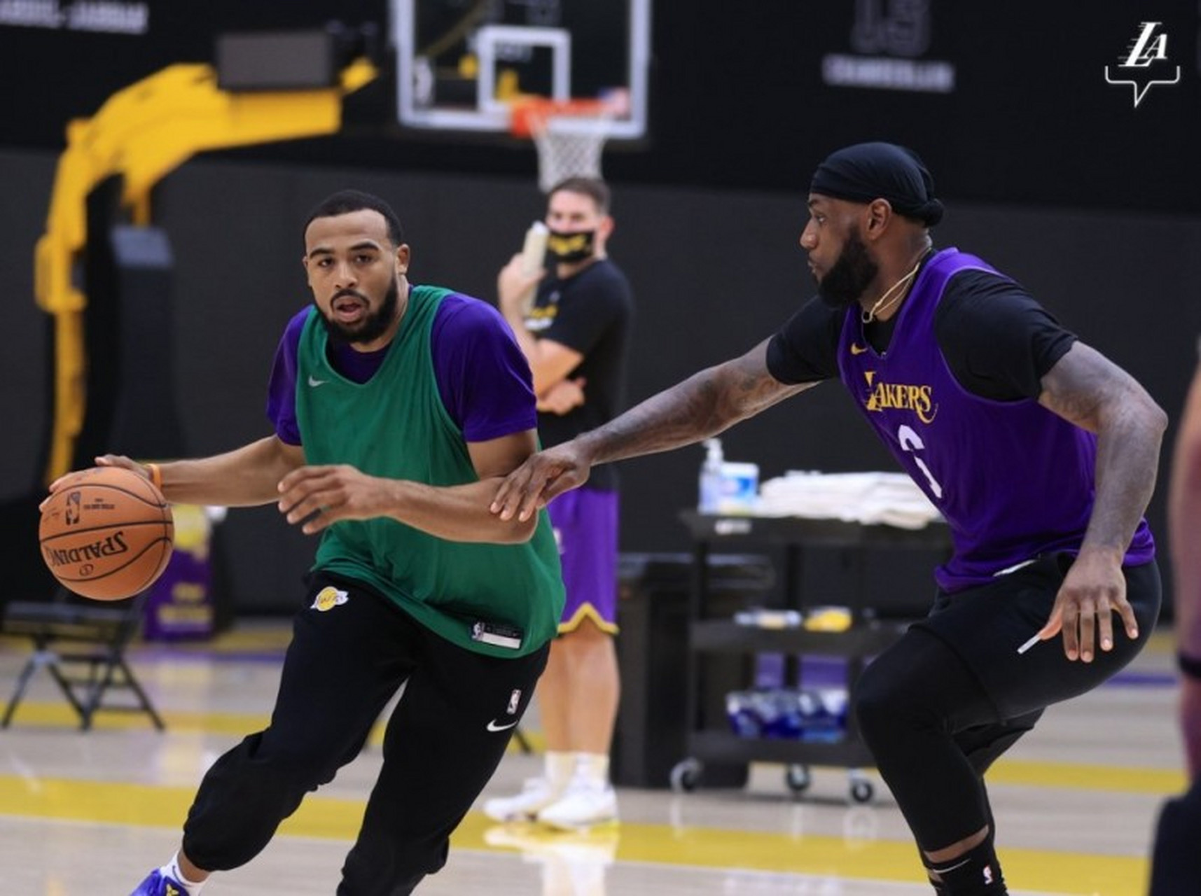 记住这个名字#,塔伦-霍顿-塔克,在詹姆斯,戴维斯缺战的情况下,是这个