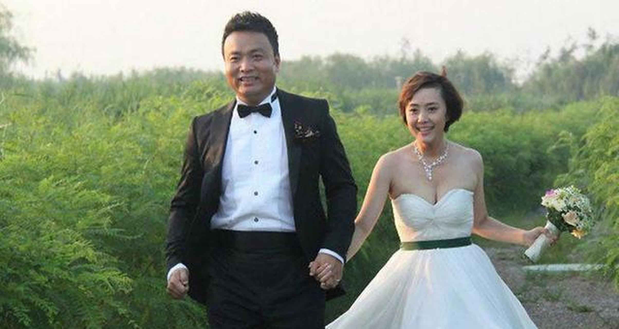 沙桐:2婚娶小娇妻,婚礼准备期间,就已传出刘园园怀孕的好消息