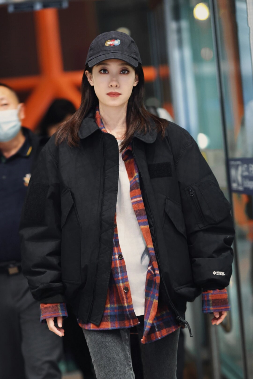 张小斐男友风穿搭太酷了好亮的眼睛