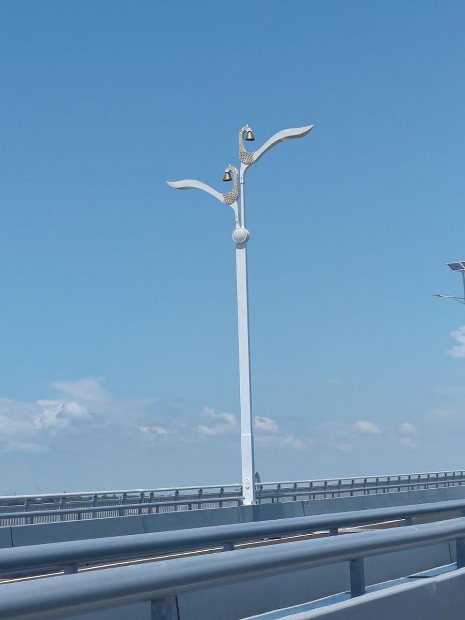 三大国家历史文化名城之一的北海,北海的文化特色也体现在路灯上了