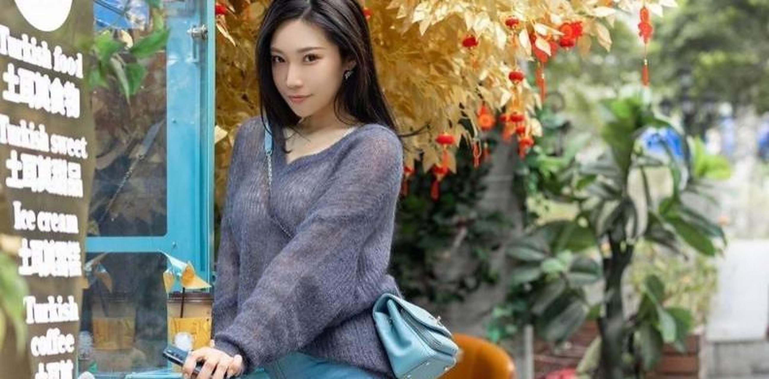 优雅动人的小姐姐,走心搭配秀长腿让宅男们打call!