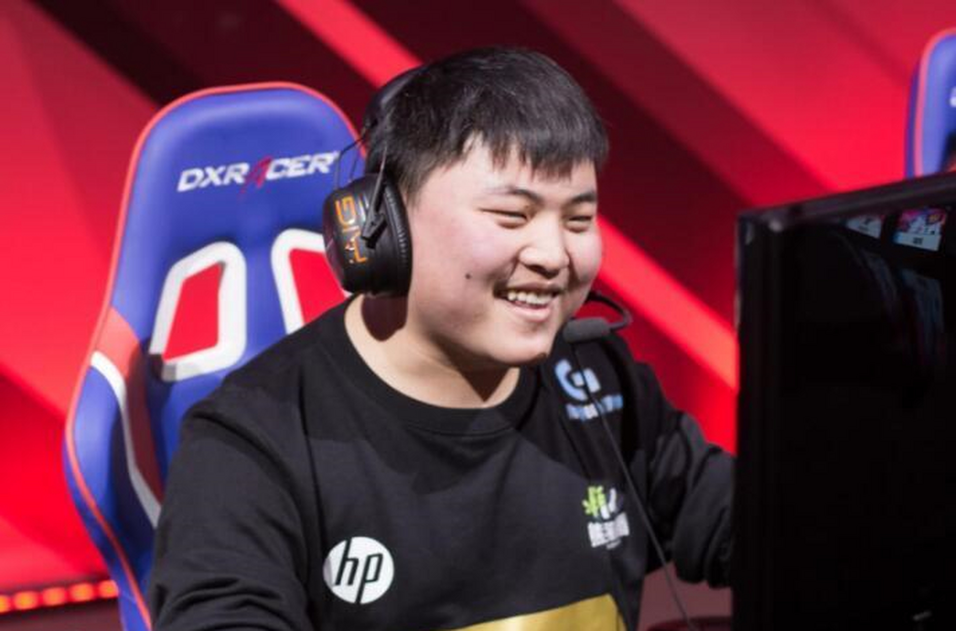 最近关于电竞圈的热度是非常高的,相信大家也时刻在