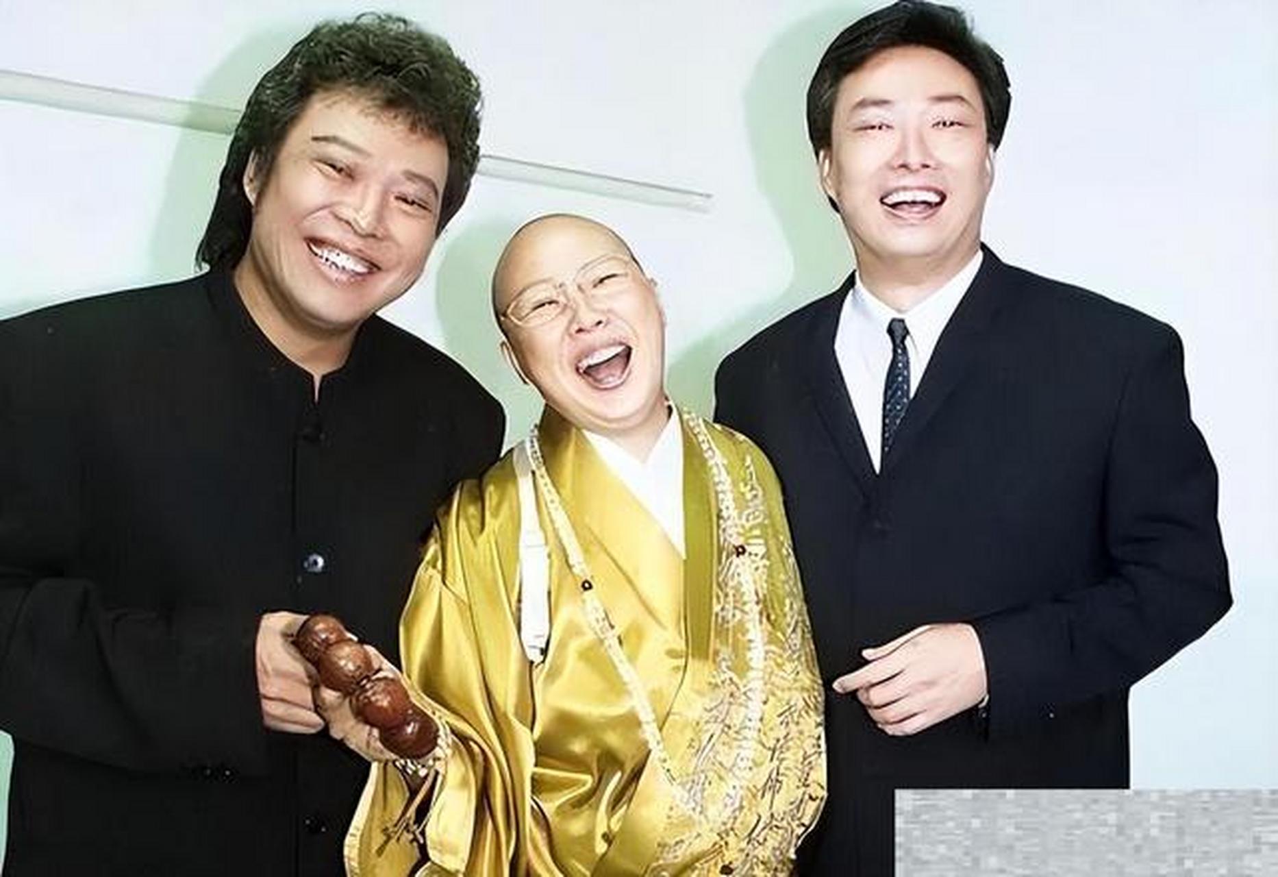 费玉清一直致力于慈善事业,为公益事业做出了贡献.