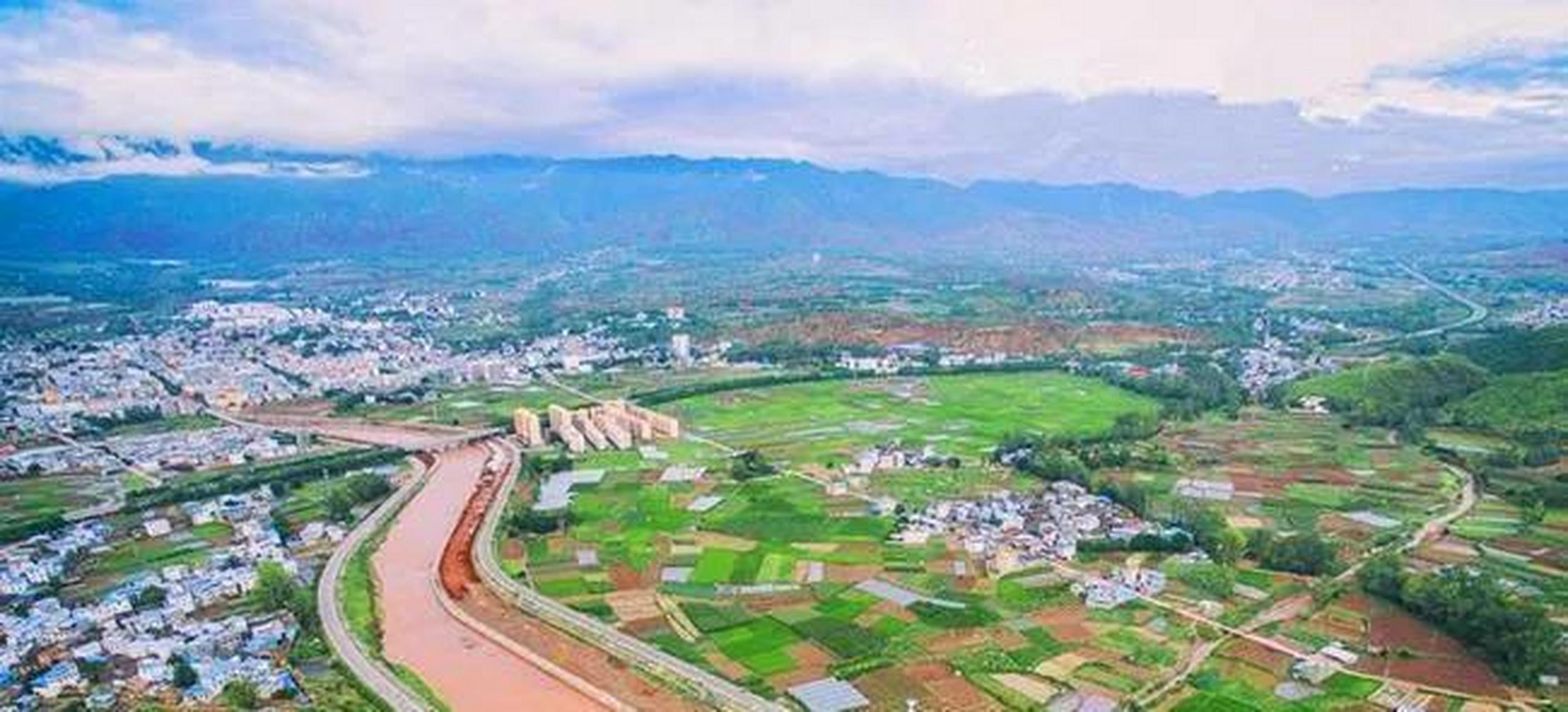 及面积: 第一名:陆良坝,面积772平方公里