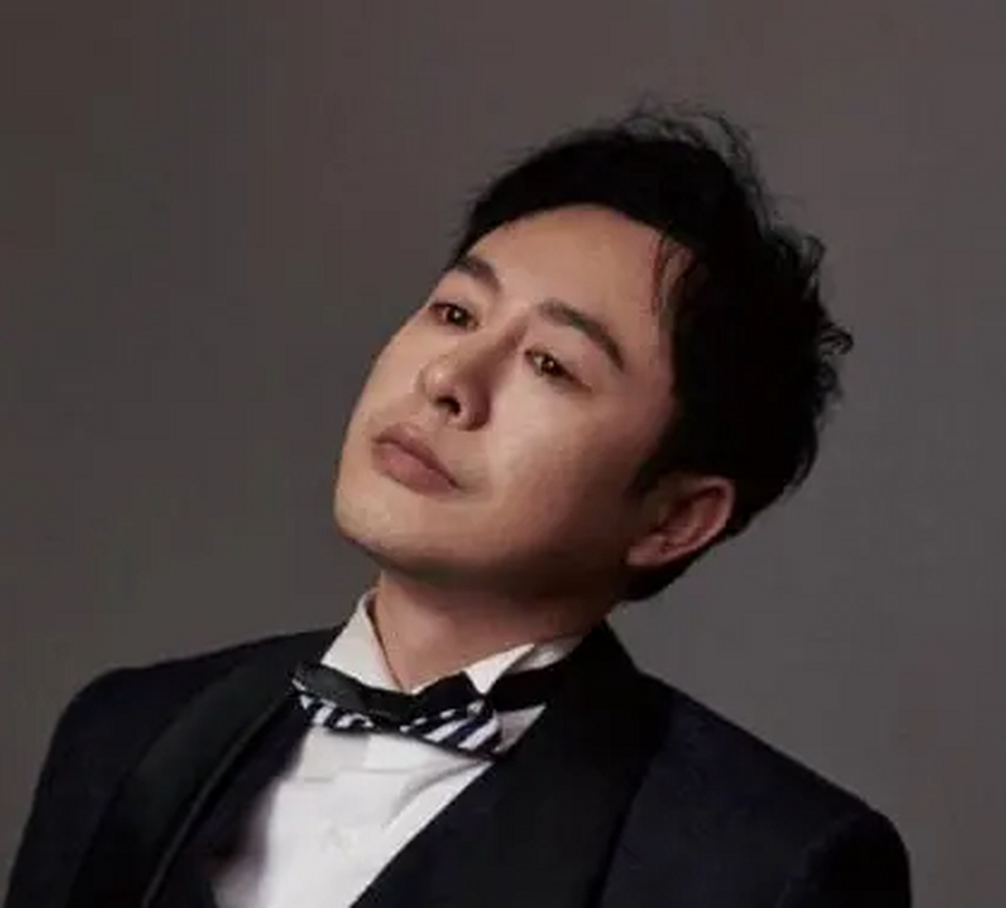 张颂文代言海澜之家,会成为中国纺织服装品牌的救命稻草吗?