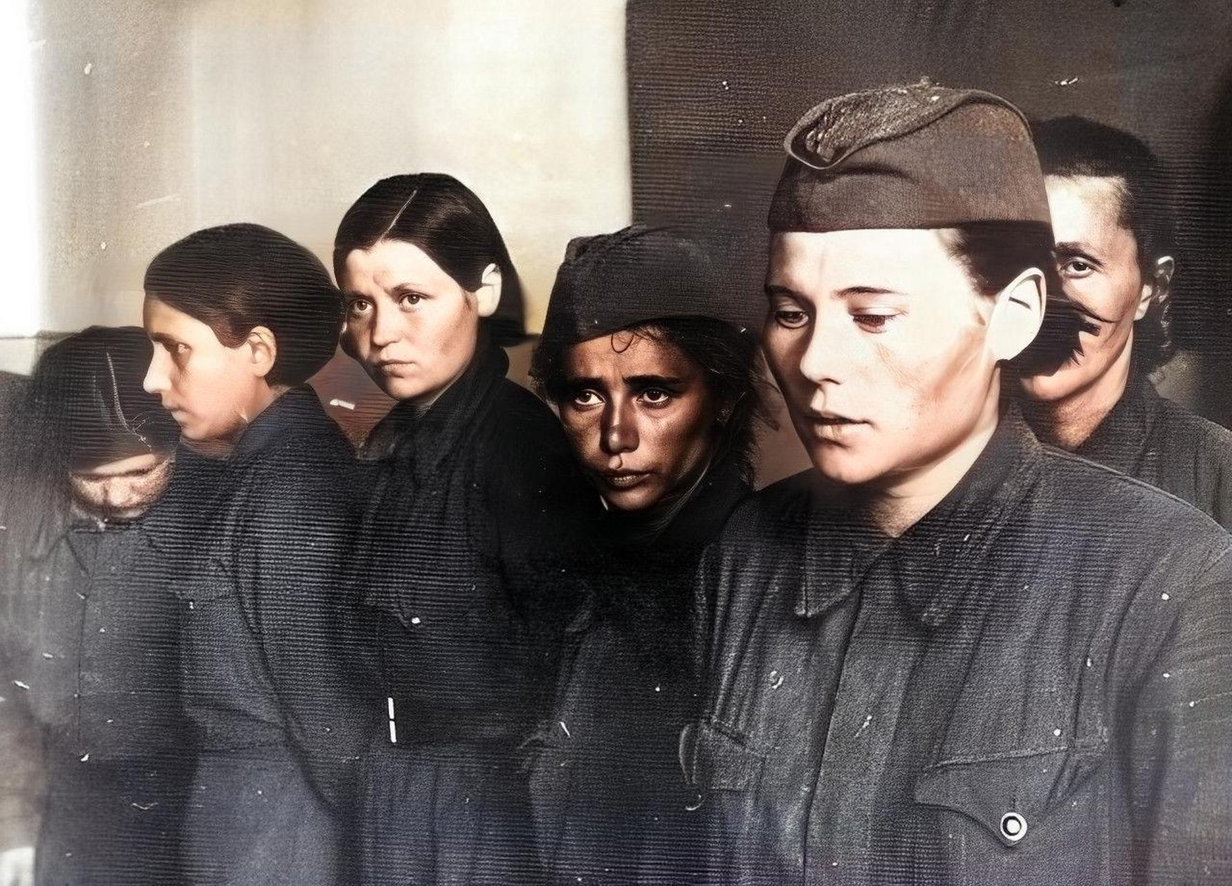 苏联女兵清洗图片