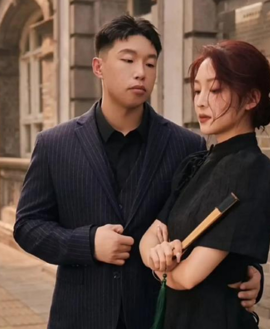 德云社烧饼老婆晒了一组夫妻俩拍得写真照片!