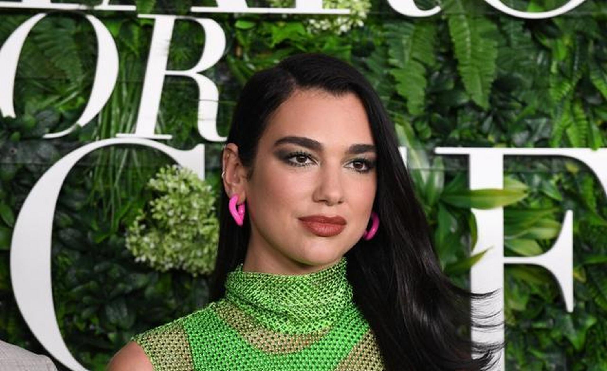 杜阿-利帕绿色网格透视挖空无袖连衣裙 粉色耳环妩媚性感