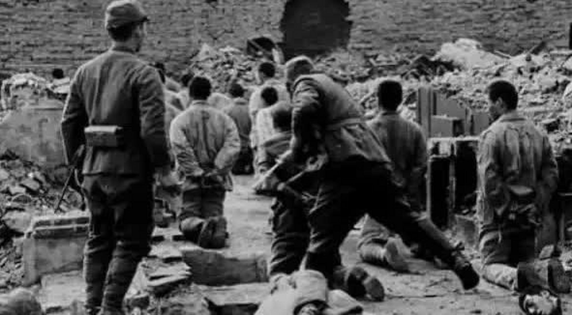 就这样,他们被日寇批量砍杀.