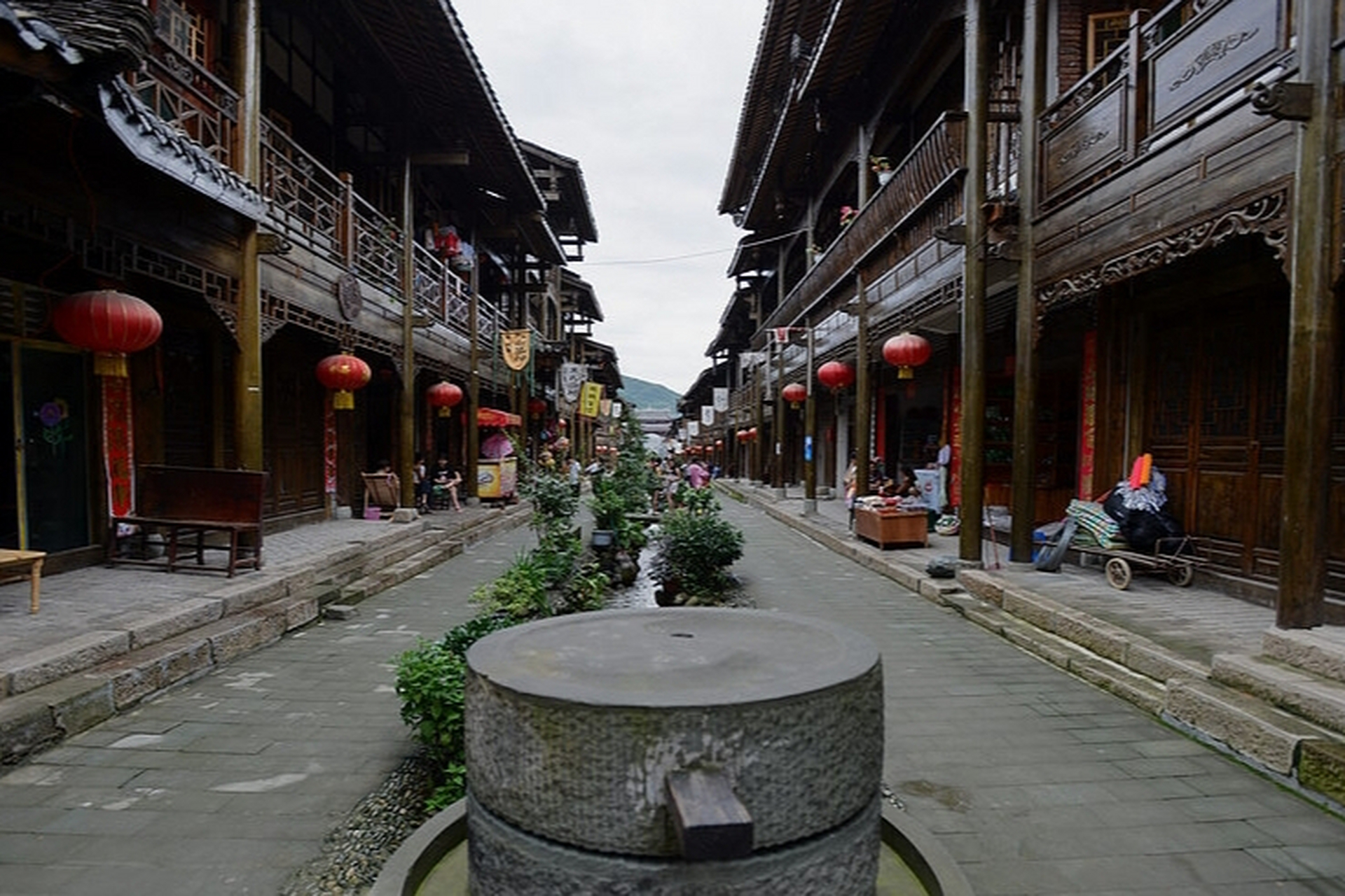 青溪古城:位于广元市青川县西部边缘,是阴平古道上一颗璀璨的明珠小镇